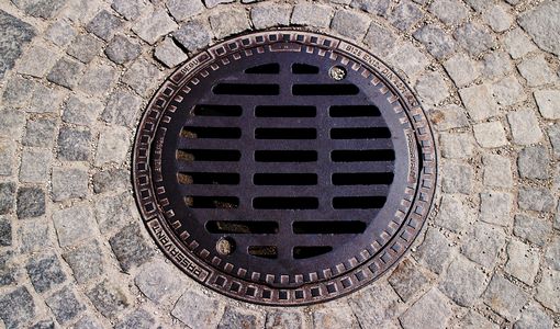 Taque d'égout - Débouchage d'égout Taque d'égout - Débouchage d'égout